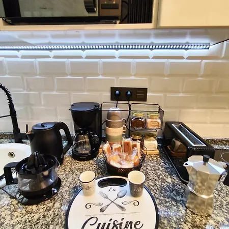 Parking Gratis Vigilado 24h Tranquilo Centro De Vialia Lägenhet