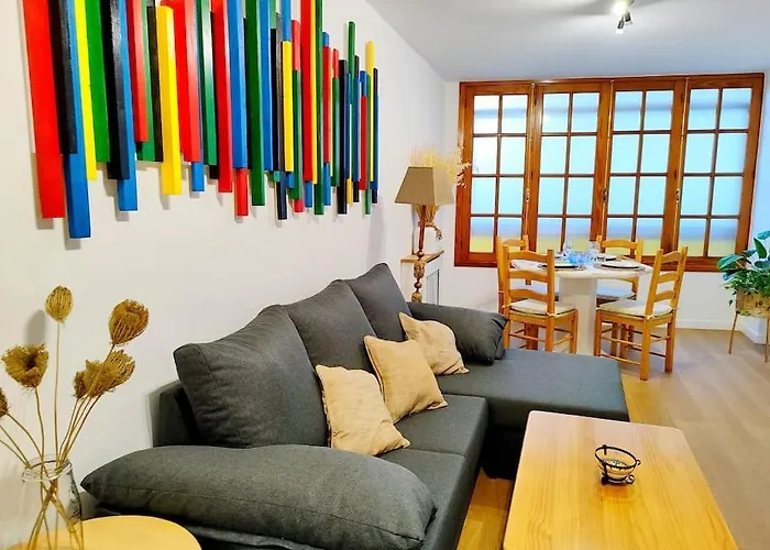 Parking Gratis Vigilado 24h Tranquilo Centro De Vialia 公寓