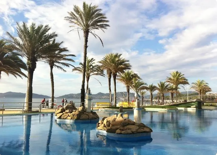 Parking Gratis Vigilado 24h Tranquilo Centro De Vialia 公寓