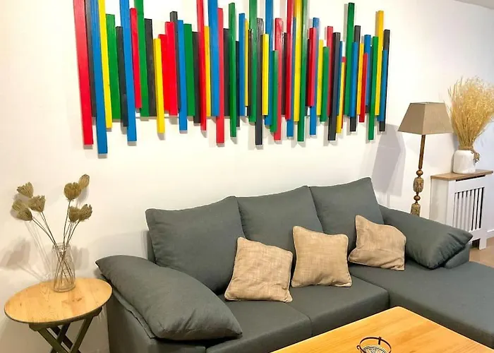 Parking Gratis Vigilado 24h Tranquilo Centro De Vialia 比戈